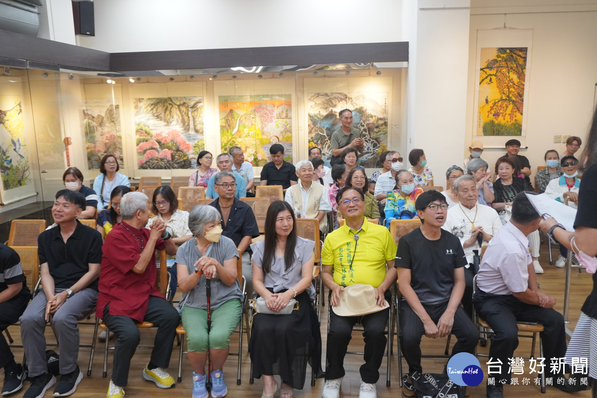從塗鴉到大器格局,「長青藝采」水墨師生聯展璀璨登場。圖/彰化市公所提供