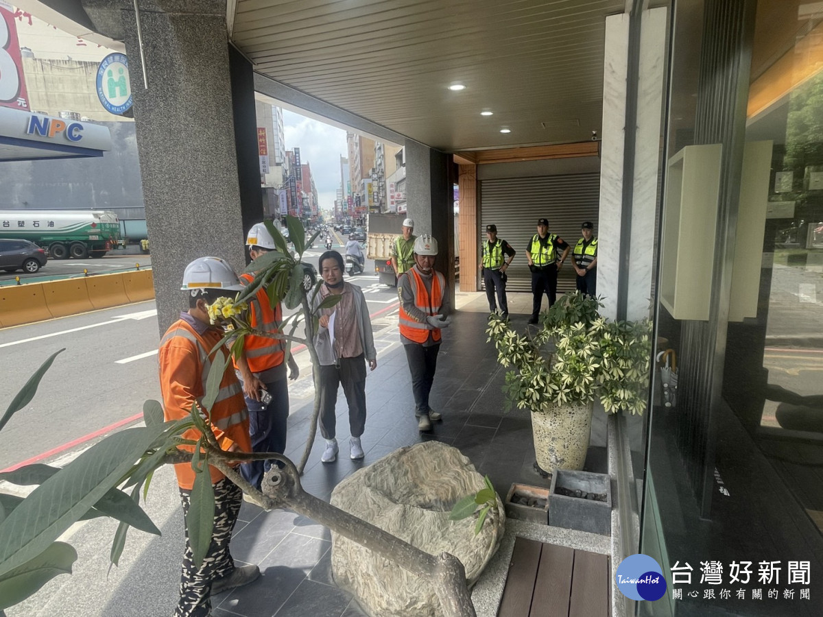 竹市府啟動巨城周邊「清道專案」　打造安全行人空間