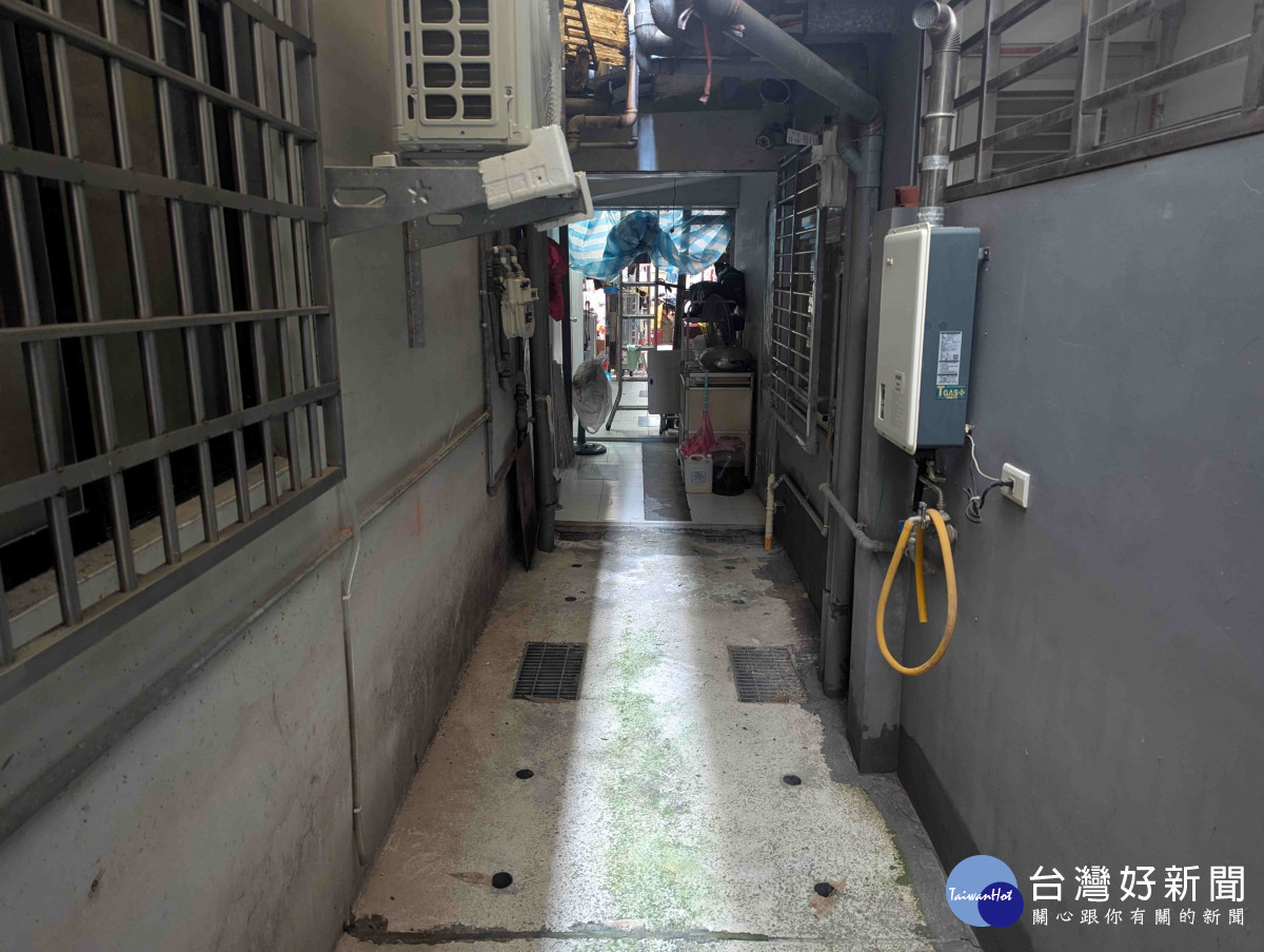 翻轉後巷環境　新北勸拆百處違建完成污水接管