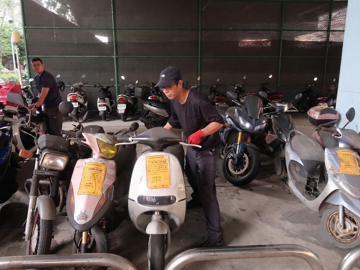 為免廢車衍生公安及髒亂問題　桃園率先訂法強制拖吊