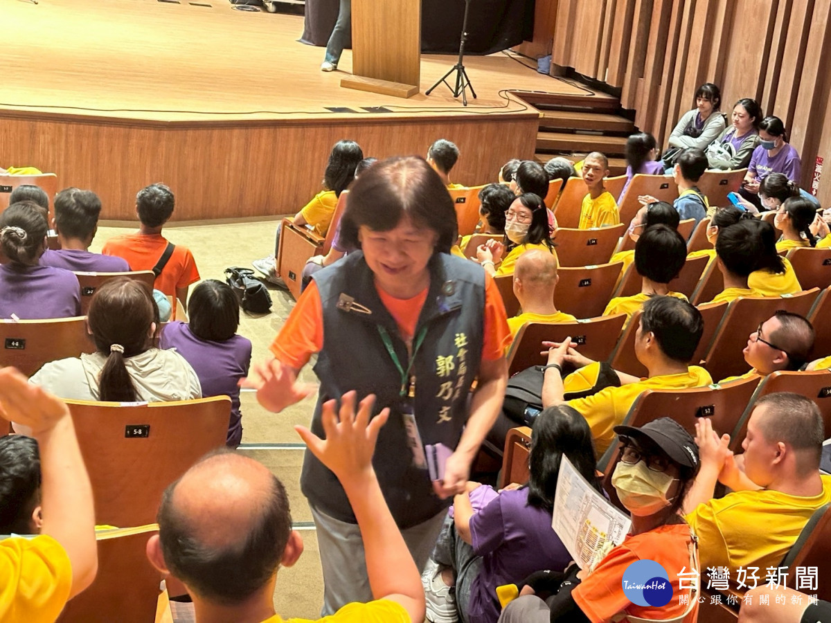 拓展智青生活視野　南市府辦理天使向前行公益活動