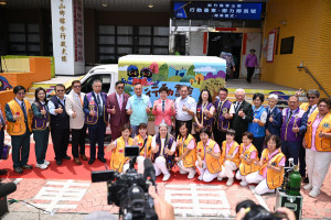 寶山鄉公所舉行「新竹縣寶山鄉行動書車贈車儀式」。