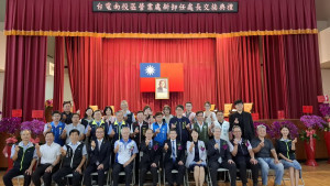 台電南投區處長交接嘉賓雲集祝賀。（台電南投區處提供）