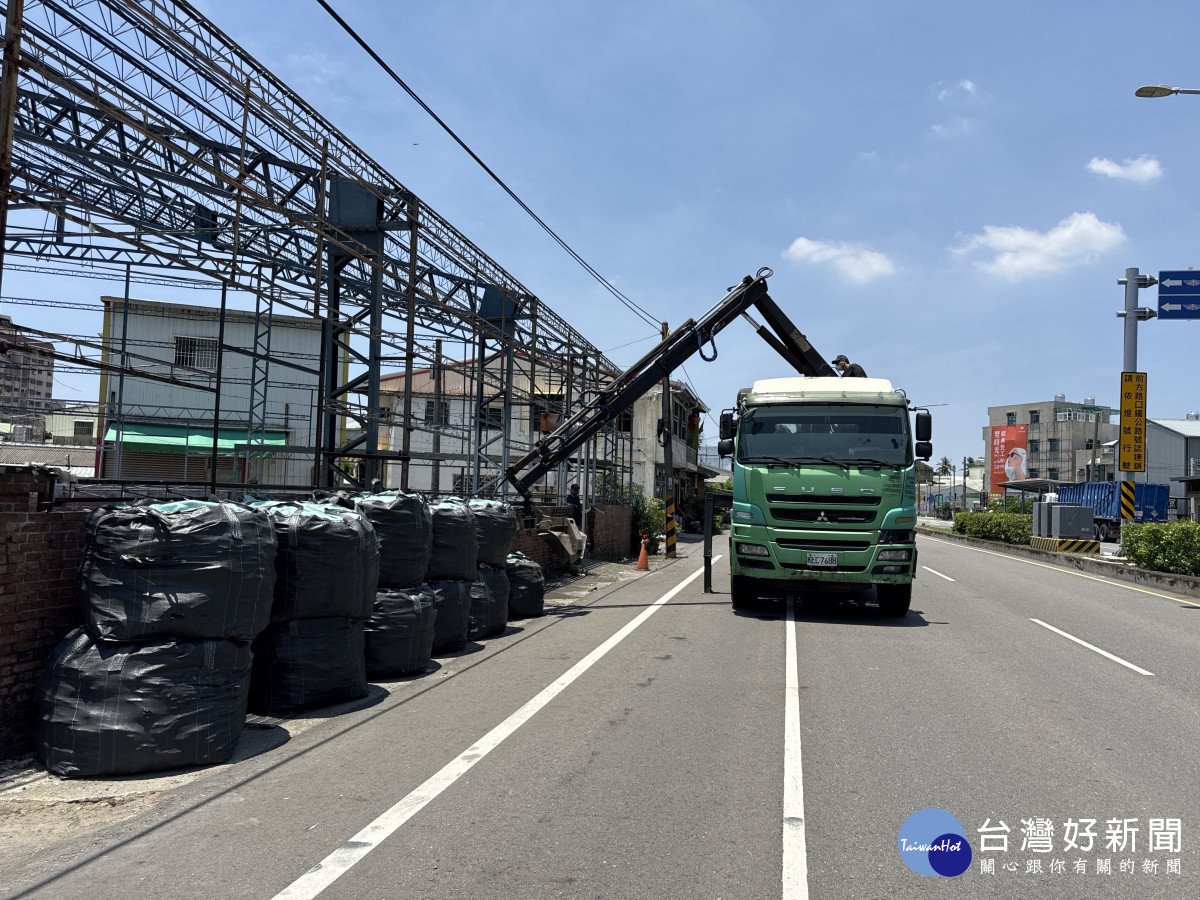 南市清理石綿建材廢棄物達3萬公噸　累積清運量全國第一
