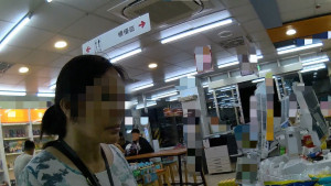 中壢警分局員警即時協助攔阻包裹寄送。
