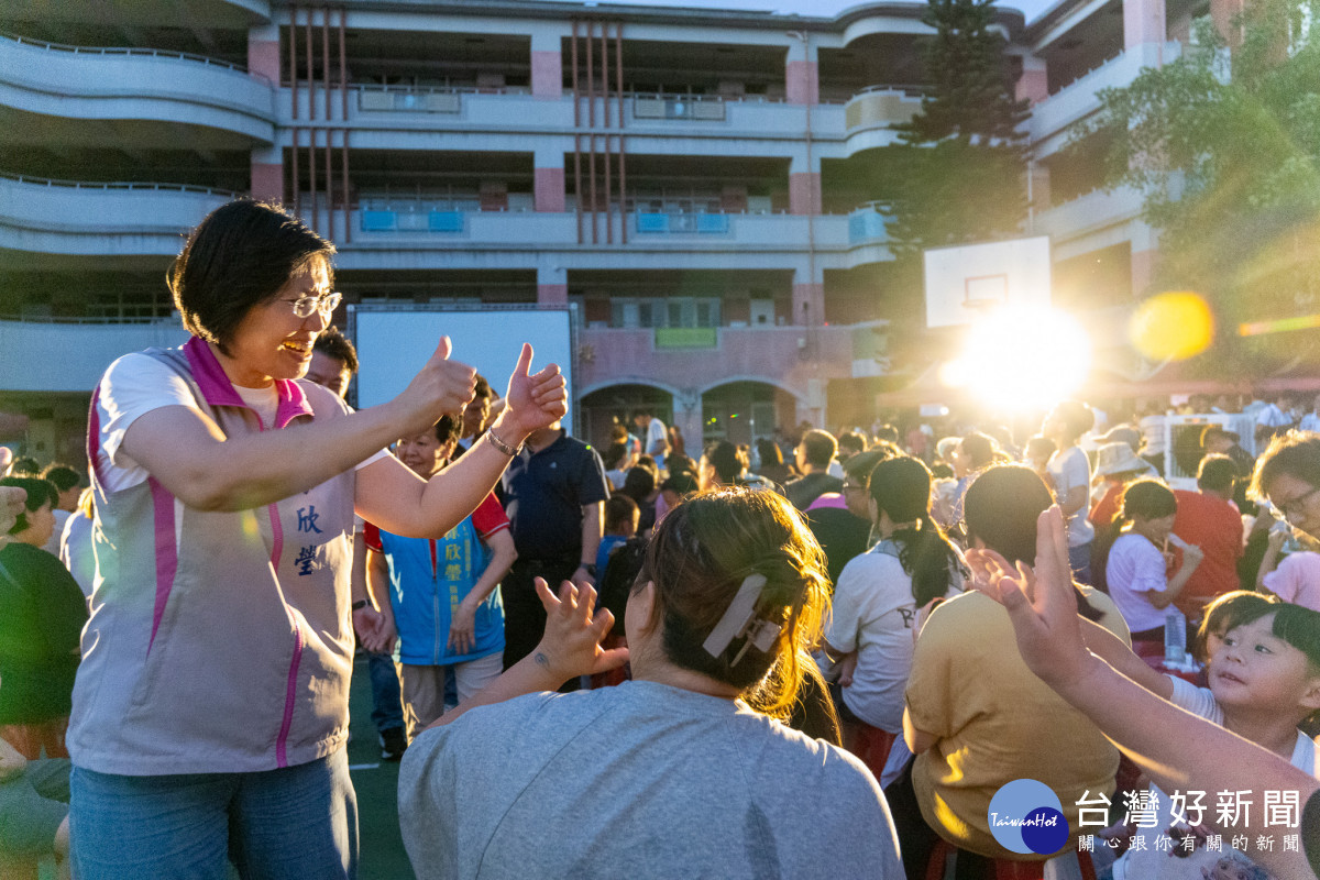 當家長後盾　徐欣瑩拋教育及育兒政見