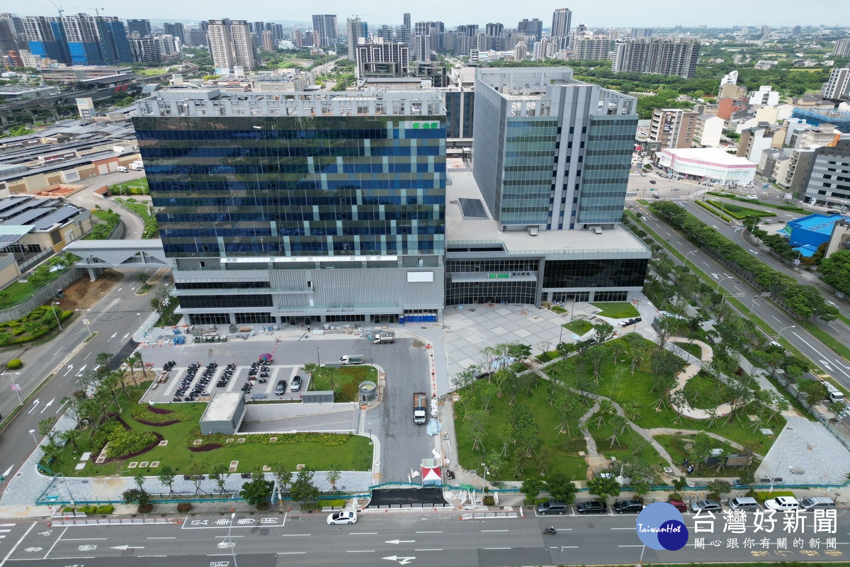 桃園置地廣場航高疑義案, 桃市府都發局表示初步完成行政檢核。