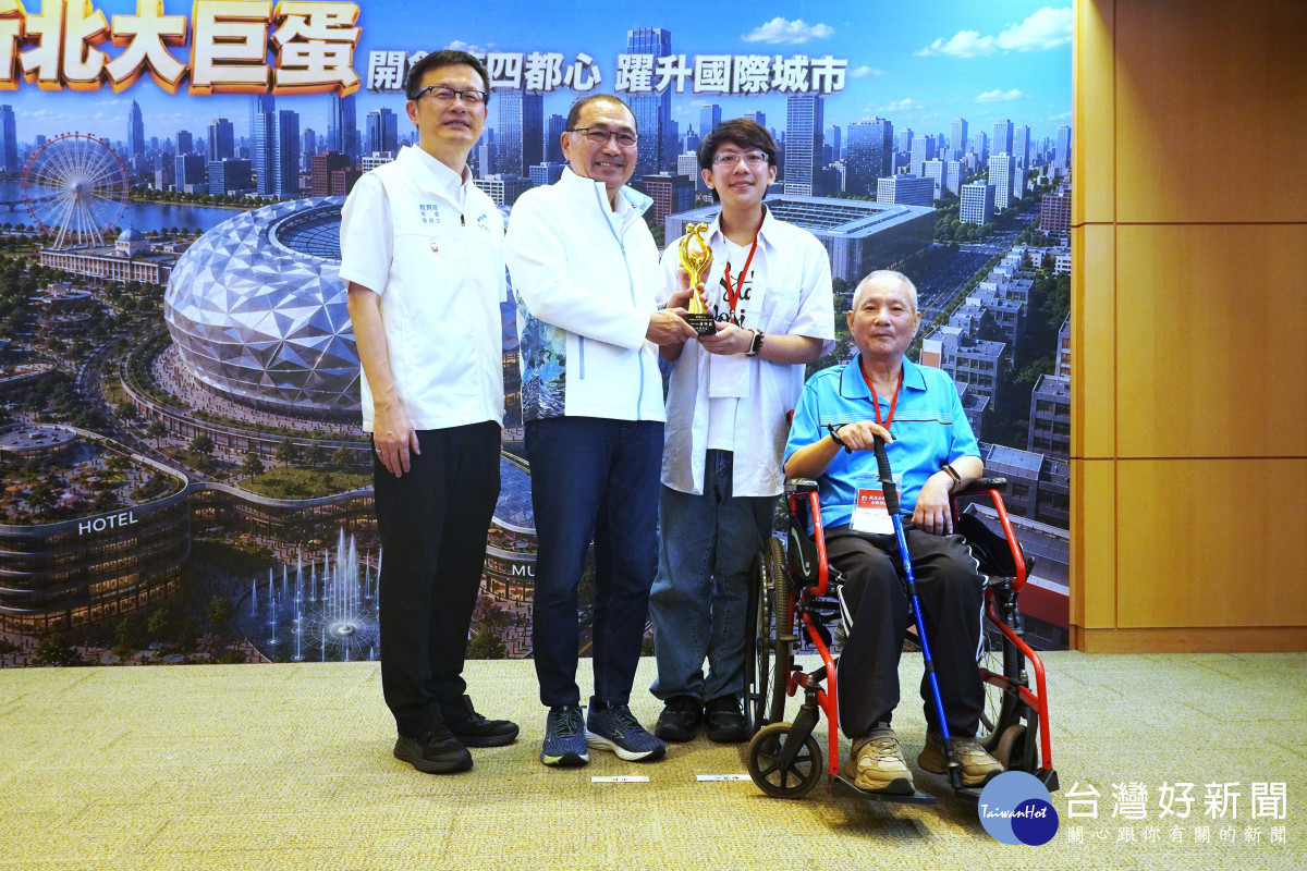 新北表揚11位孝行楷模　2位獲全國孝行獎殊榮