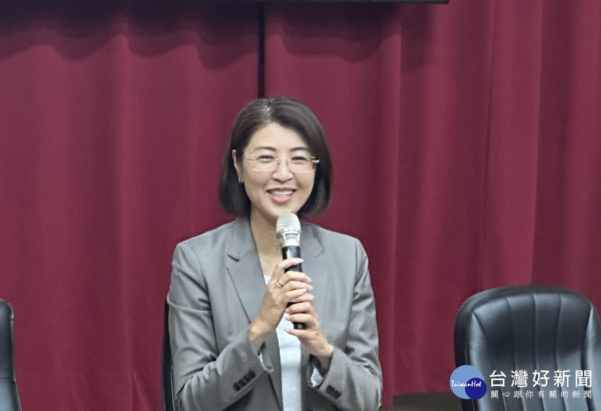 許淑華強調持續努力縣政工作。（記者扶小萍攝）