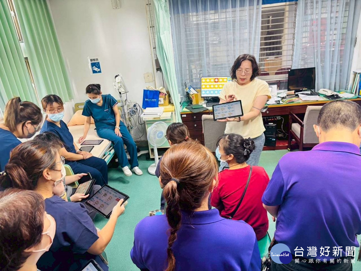 提升照護量能　彰化榮家辦理智慧床墊平板使用操作教育訓練