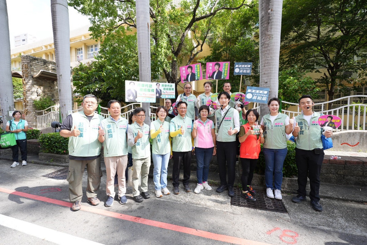 黃柏瑜掃街市場拚市長選戰　 提更好政見盼彰市升級