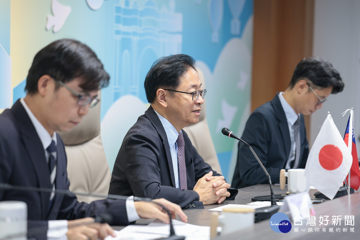 桃園市長張善政與日本千葉縣知事熊谷俊人進行「桃園-千葉締盟十週年」線上紀念活動。<br />