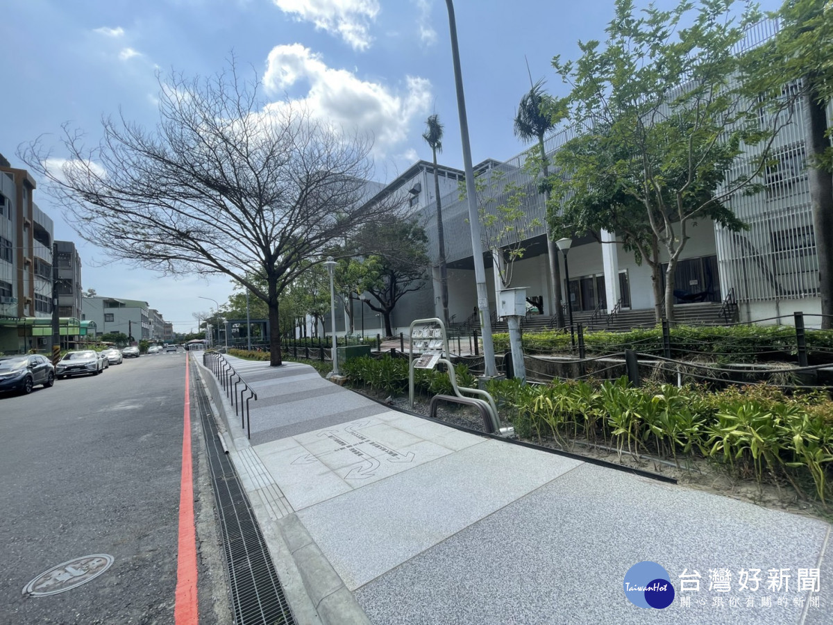 台南新營人行環境升級　嘉南大圳文化中心段改造完工