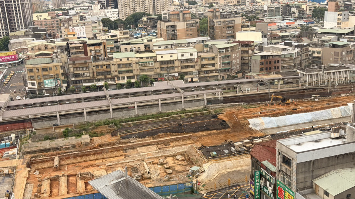 桃市鐵路地下化工程涉及桃園舊火車站考古遺址等，文資處理作業均依法辦理。