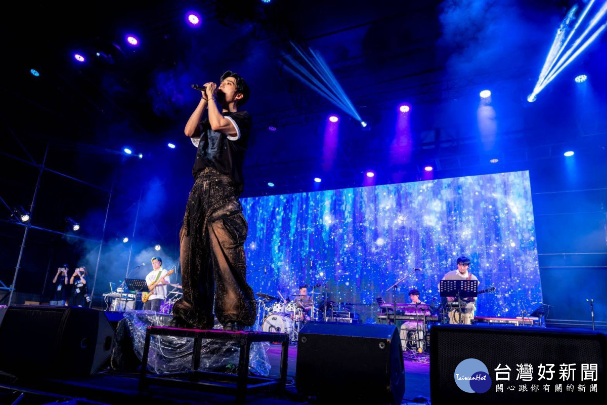 竹北新月沙灣熱力開唱　2026海洋音樂祭萬人湧入