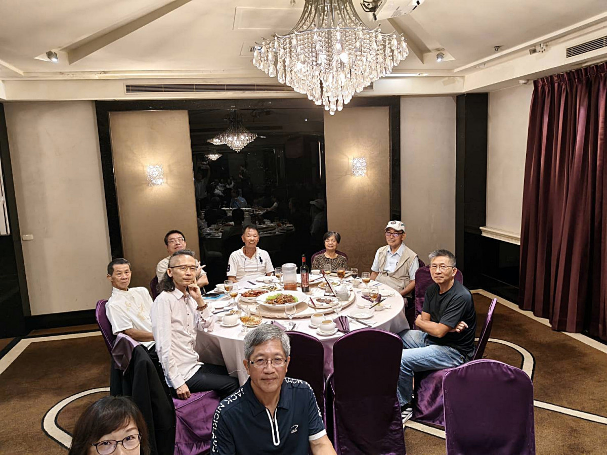 武陵中高校長交接餐會 傑出校友出席與會