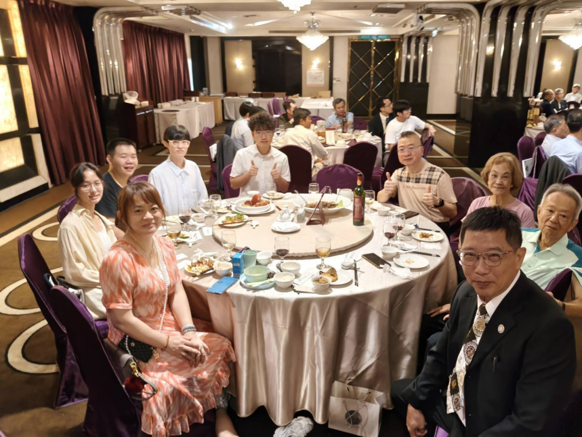 武陵中高校長交接餐會 傑出校友出席與會