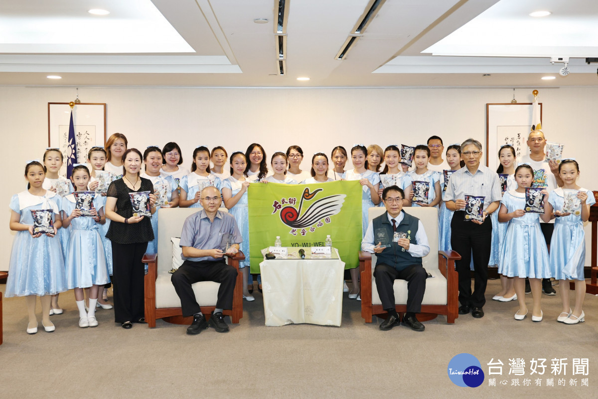 接見載譽歸國的右武衛兒童合唱團　黃偉哲：盼台南合唱教育扎根傳承、音樂種子遍地開花