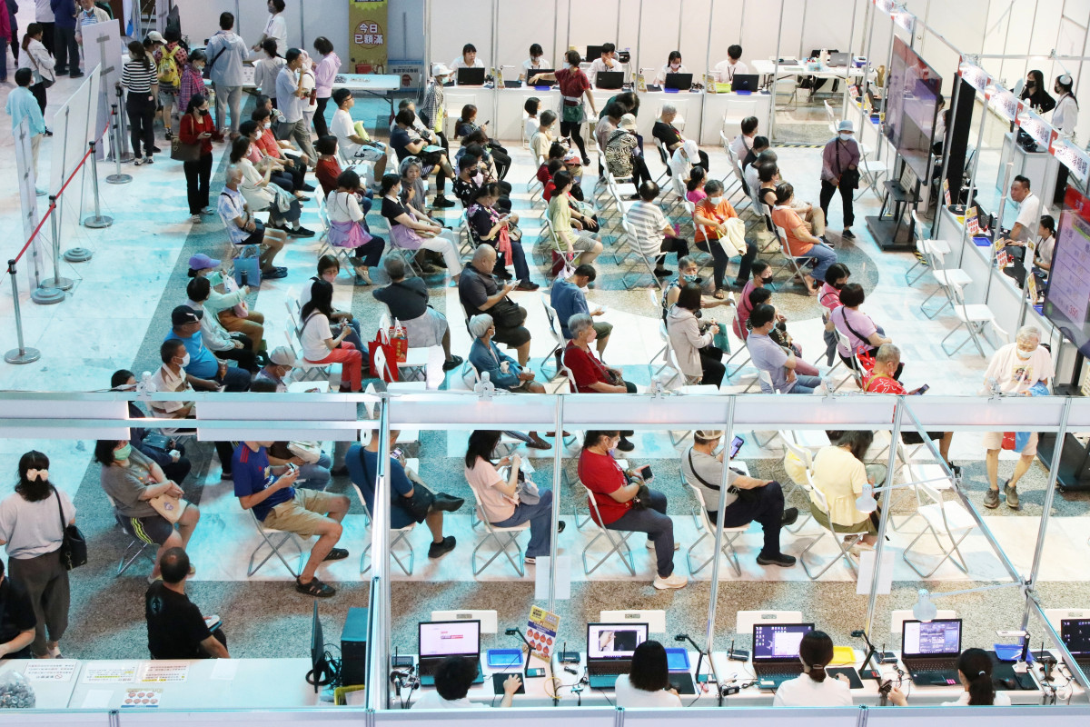 2026嘉義市購物節於7月1日開跑，自8月3日起再加碼推出嘉義市民專屬的「滿千送百」優惠／嘉義市府提供