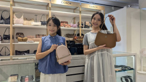 台中日曜天地OUTLET一年一度「NG名牌包搶購會」將於8月7日至8月31日盛大登場。