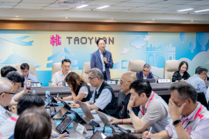 張市長：結合四節禮金打造六都最完善長者照顧。