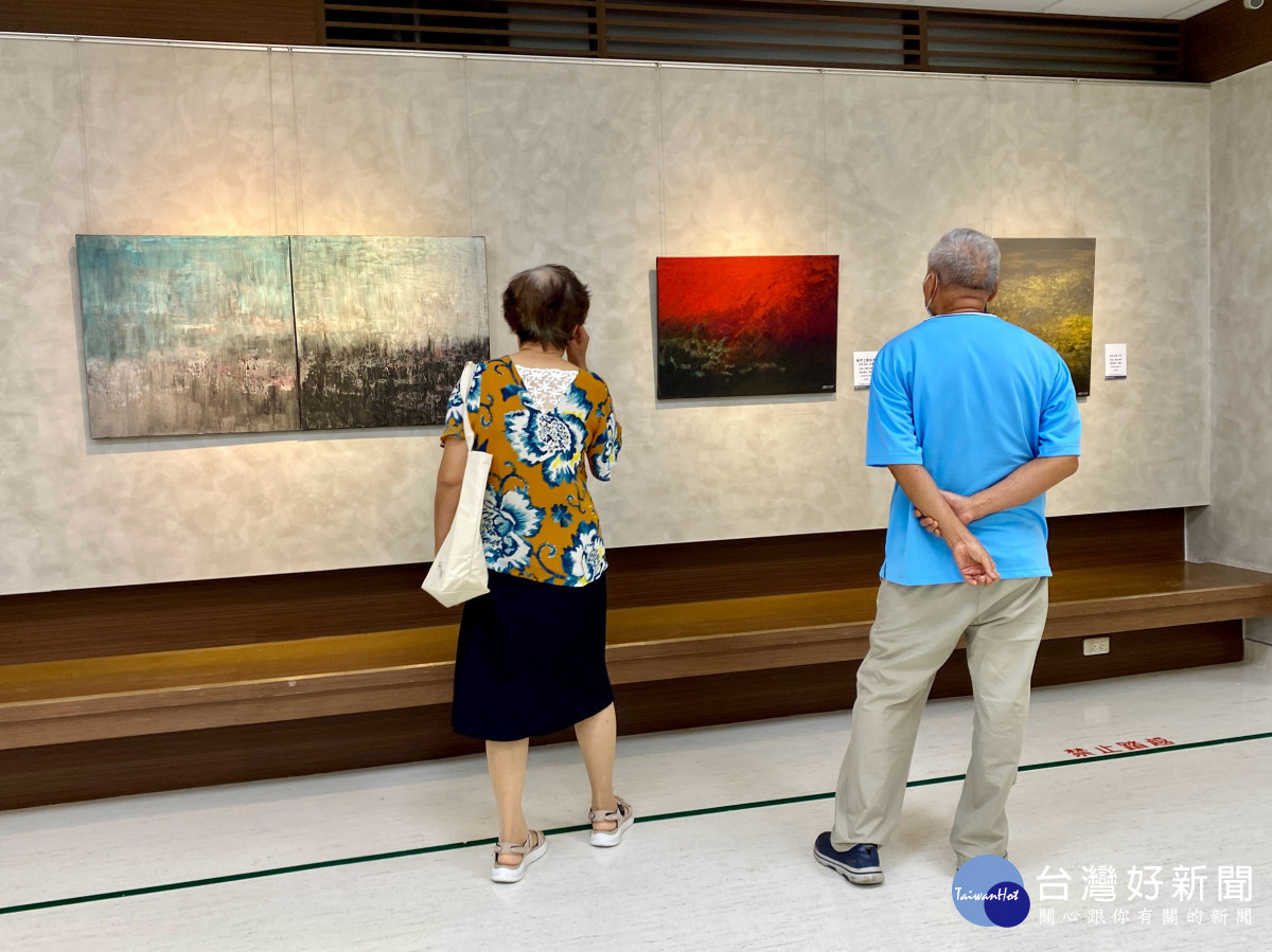 彰濱秀傳20周年深耕人文藝術,瀰力村男當代繪畫個展登場。圖/秀傳提供