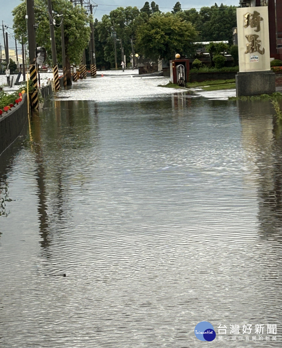 板本排水淹水情形。圖／彰化縣政府提供