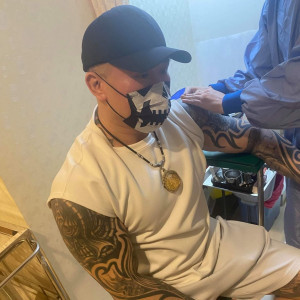 打三劑高端當傻子？館長曬小黃卡　轟網路都在用高端洗毒油
