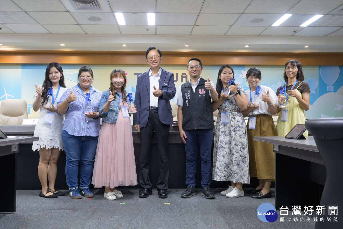 桃市府表揚114學年度客語沉浸式教學績優人員　張善政：讓客語自然融入生活