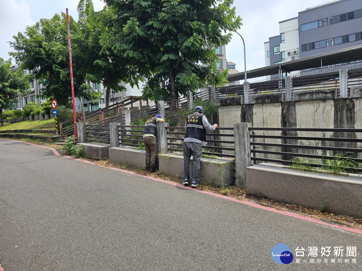 垃圾丟溪流惡行全都錄　台南環保局依法開罰