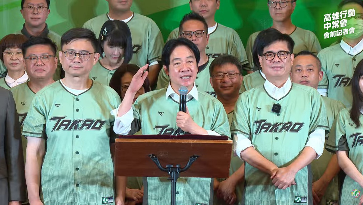 民進黨「行動中常會」前進高雄　賴清德：三大保證全力支持賴瑞隆，盼議員全壘打