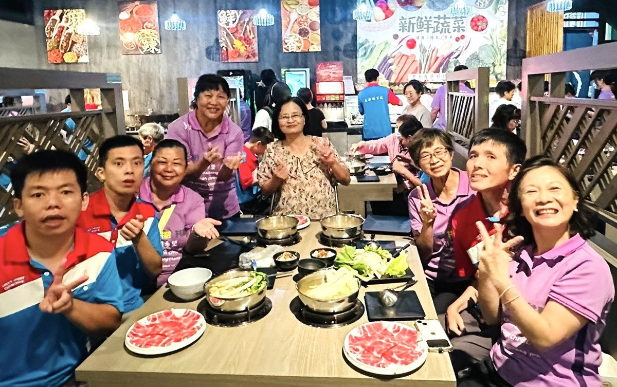 不拚翻桌率 二林暖居招待喜樂師生吃到飽