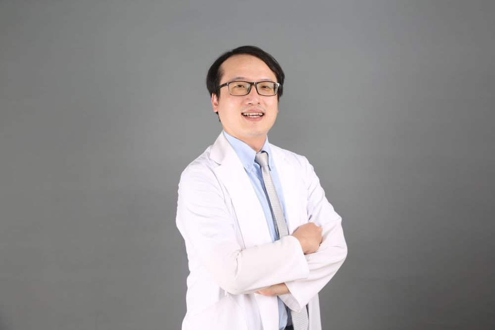 改變醫療效率挽救一條生命　東海博士鄭諭聰醫師結合AI挑戰心血管重症
