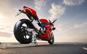 中國張雪機車820RR。（圖／資料照片，圖源：翻攝自ZXMOTO張雪機車官網）