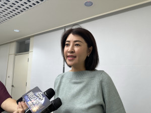 許淑華歡迎鄉親及全國遊客到草屯九九峰走走。（記者扶小萍攝）