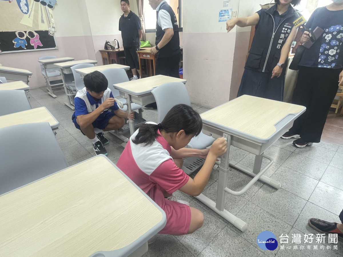 學生使用可調式課桌椅情形
