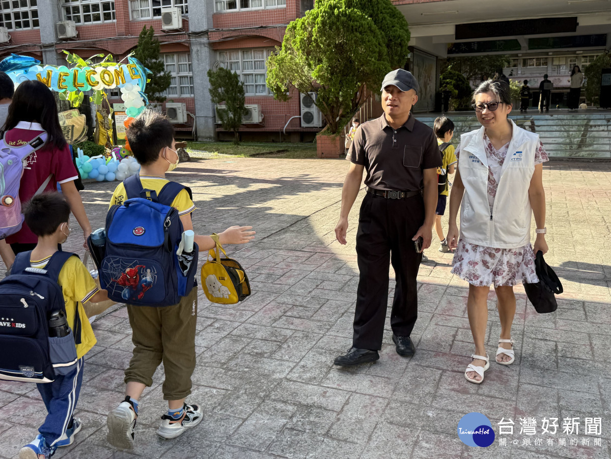 新北開學日迎新　教育局走訪校園關心開學情形
