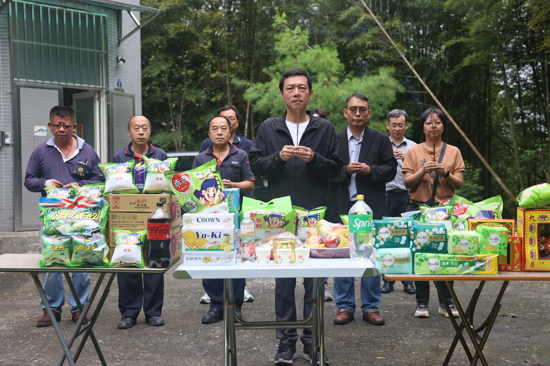 集集大山轉播站中元普度　祈求設備運轉順利人員平安