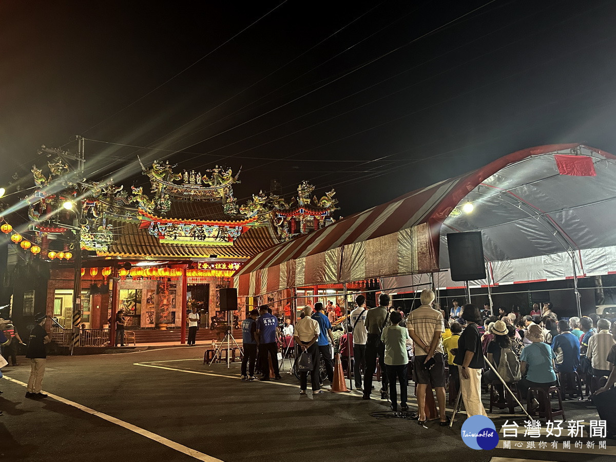 選舉前哨戰開跑,慶福寺為第五場。(記者扶小萍攝)