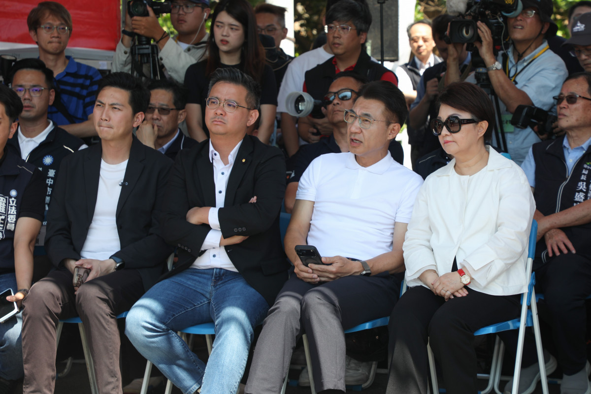中央及地方民代都到場關心