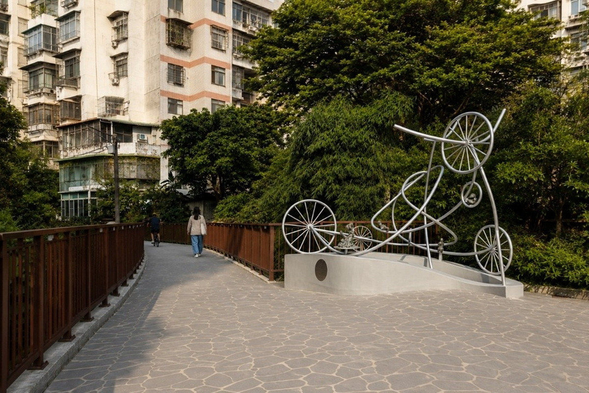 超級浪藝術團體公共藝術作品《時輪顯影》。