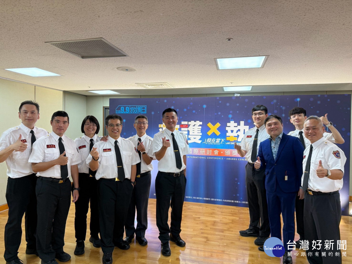 桃園消防再奪全國救護金質獎團體、個人獎項大滿貫,展現桃園救護團隊的堅強實力。