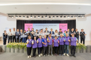 桃園市政府捷運工程局舉行桃園市第一件捷運土地開發案簽約儀式。