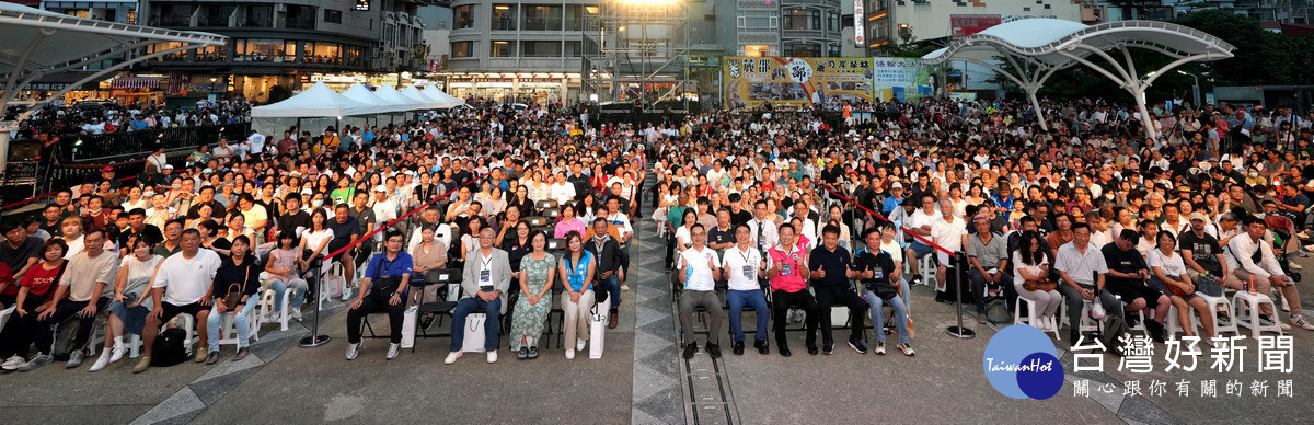 「2026日月潭花火音樂嘉年華」 首場音樂會•跨界擊樂搭配水幕光影秀　24吋水中爆破煙火震撼湖畔