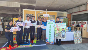 吳東凌出席交安月宣導活動，呼籲騎士勿搶快、路口停讓，共創零死亡願景。（圖/讀者提供）