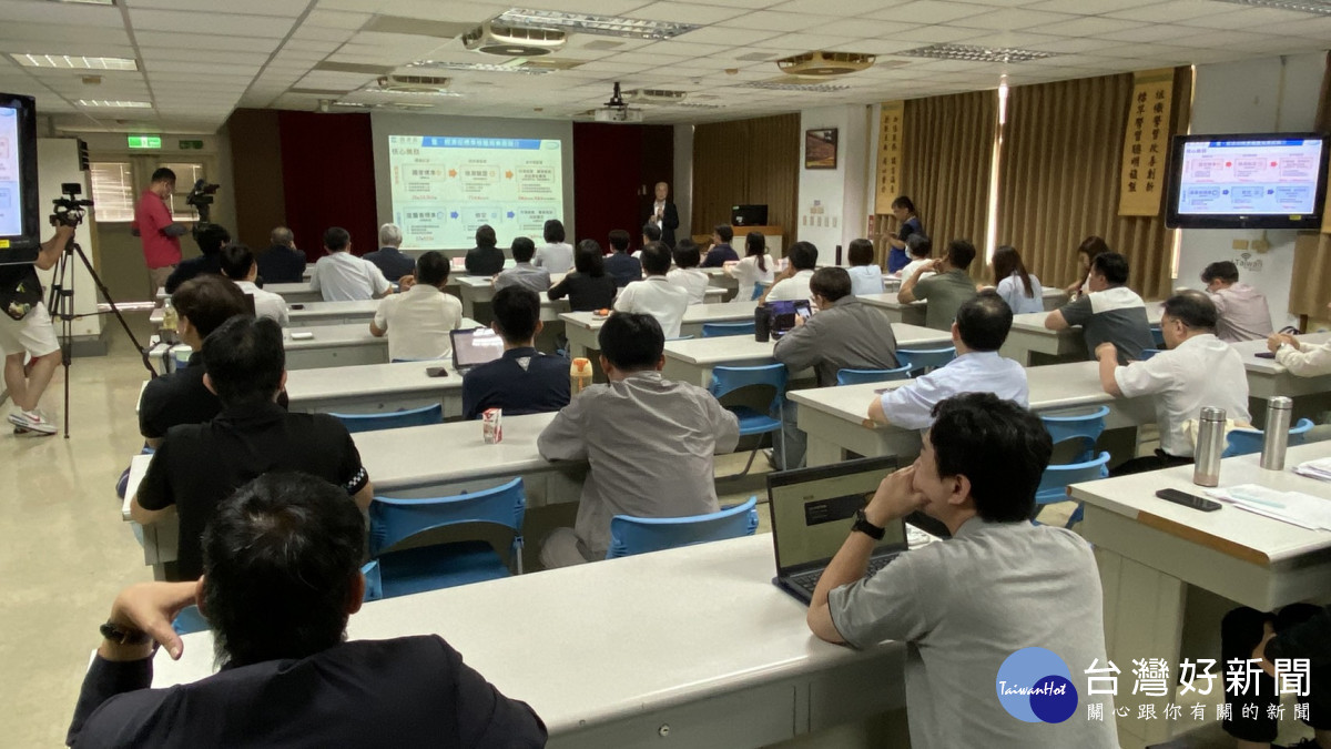 中部15家無人機廠商代表與會。