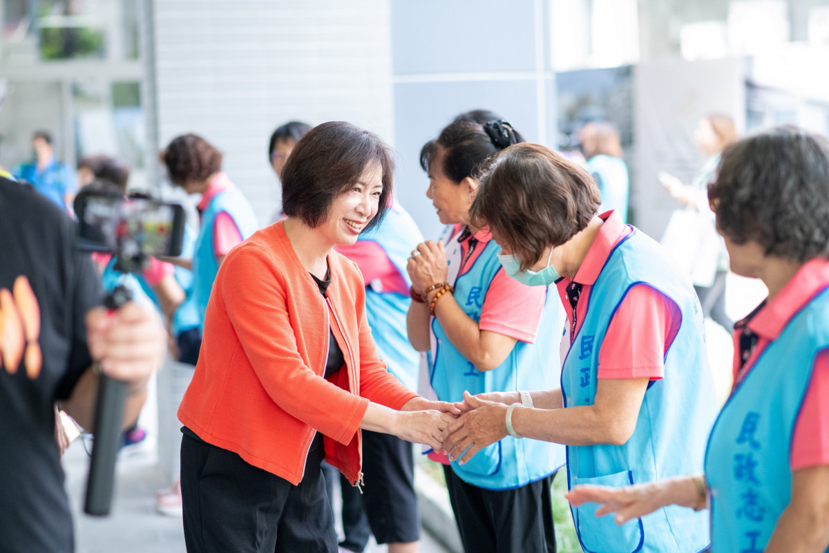 民進黨市長選人何欣純