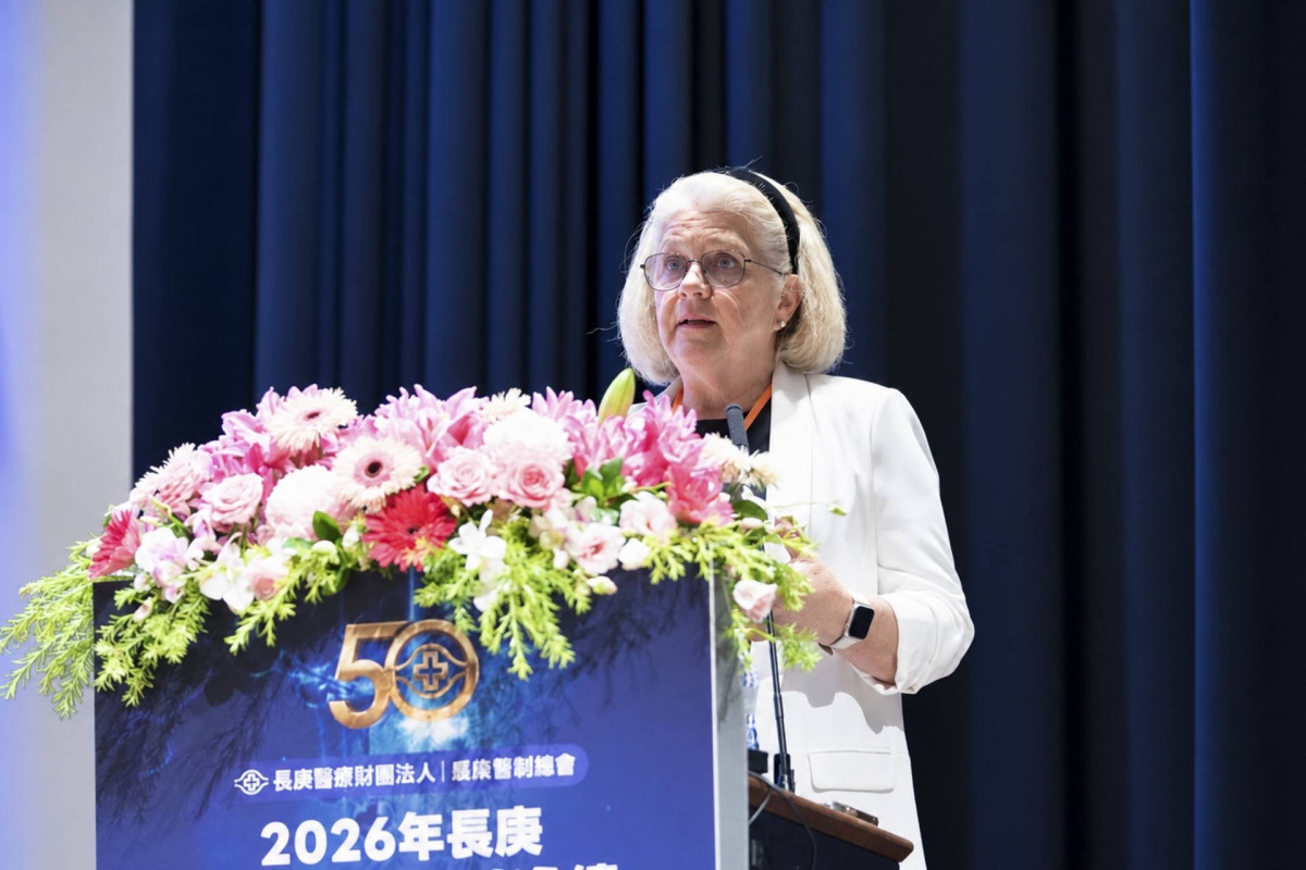 Prof. Maria Gloria Dominguez Bello 以「Microbiome disruptions, disease, and conservation」為題進行專題演講