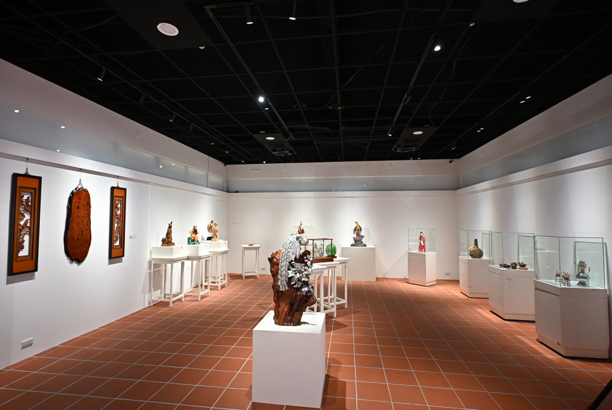 工藝展覽館搬新家，15位工藝大師聯展登場，彰化工藝新據點亮相。圖／彰化縣政府提供