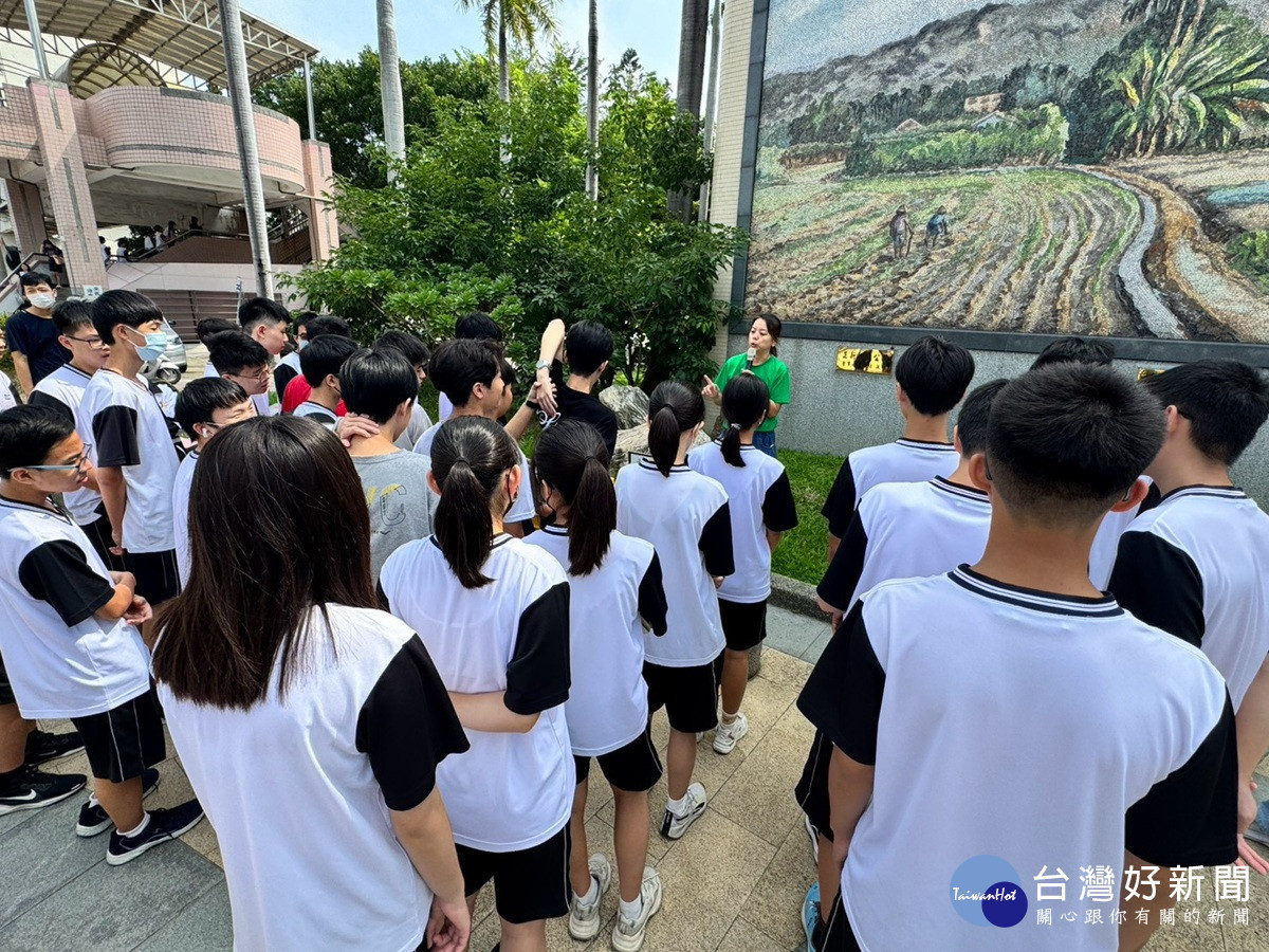為植物人撐起一片天   員高學子上街頭募發票